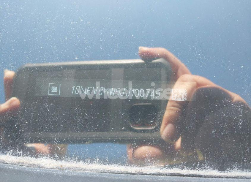 Photo 9 of 2018 Chevrolet Traverse 1LT (VIN 1GNEVGKW5JJ100745)