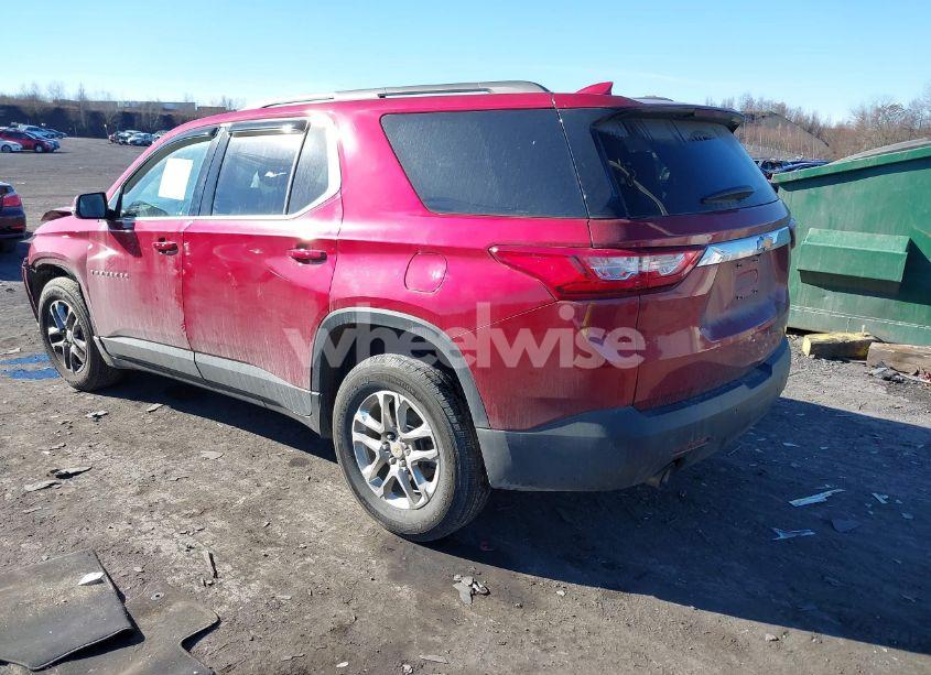 Photo 3 of 2019 Chevrolet Traverse 1LT (VIN 1GNEVGKW5KJ110077)