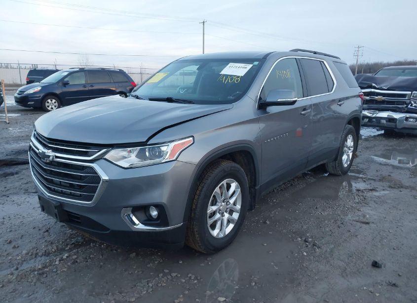 Photo 2 of 2019 Chevrolet Traverse 1LT (VIN 1GNEVGKW5KJ222152)