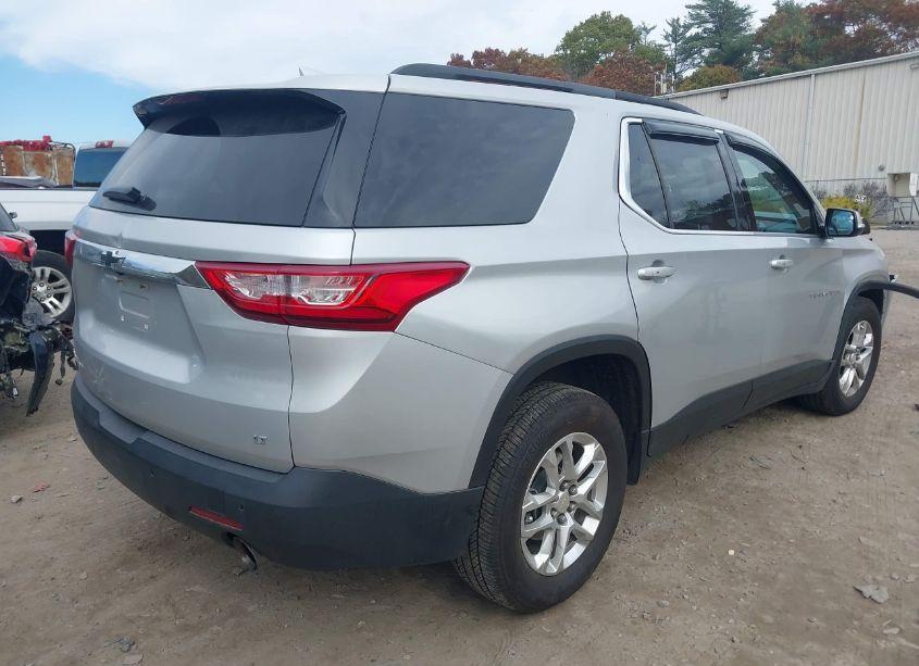 Photo 4 of 2019 Chevrolet Traverse 1LT (VIN 1GNEVGKW5KJ266801)