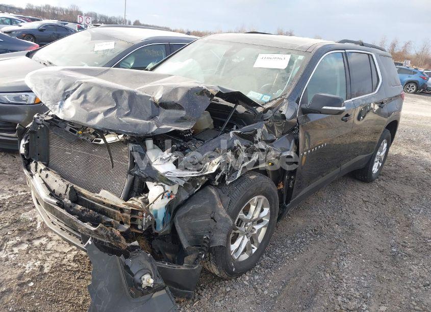 Photo 2 of 2021 Chevrolet Traverse AWD LT CLOTH (VIN 1GNEVGKW5MJ203698)