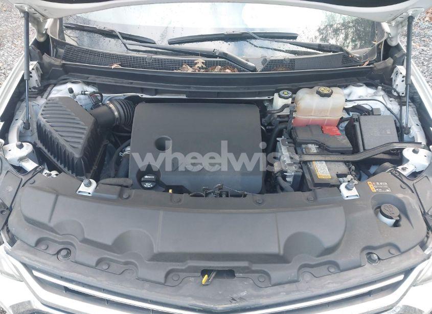 Photo 10 of 2019 Chevrolet Traverse 1LT (VIN 1GNEVGKW6KJ127390)