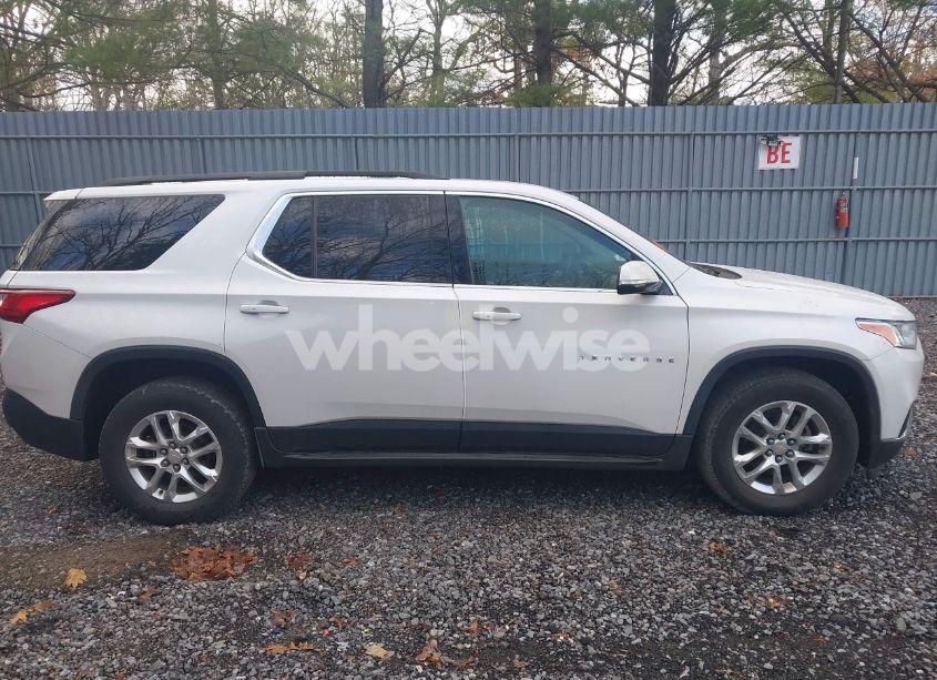 Photo 13 of 2019 Chevrolet Traverse 1LT (VIN 1GNEVGKW6KJ127390)