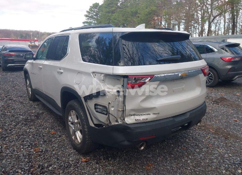 Photo 3 of 2019 Chevrolet Traverse 1LT (VIN 1GNEVGKW6KJ127390)