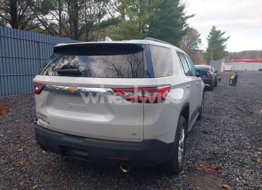 Photo 4 of 2019 Chevrolet Traverse 1LT (VIN 1GNEVGKW6KJ127390)