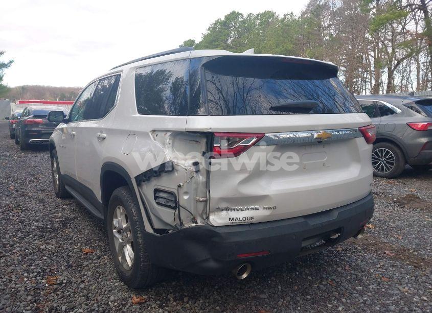 Photo 6 of 2019 Chevrolet Traverse 1LT (VIN 1GNEVGKW6KJ127390)