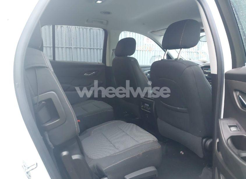 Photo 8 of 2019 Chevrolet Traverse 1LT (VIN 1GNEVGKW6KJ127390)