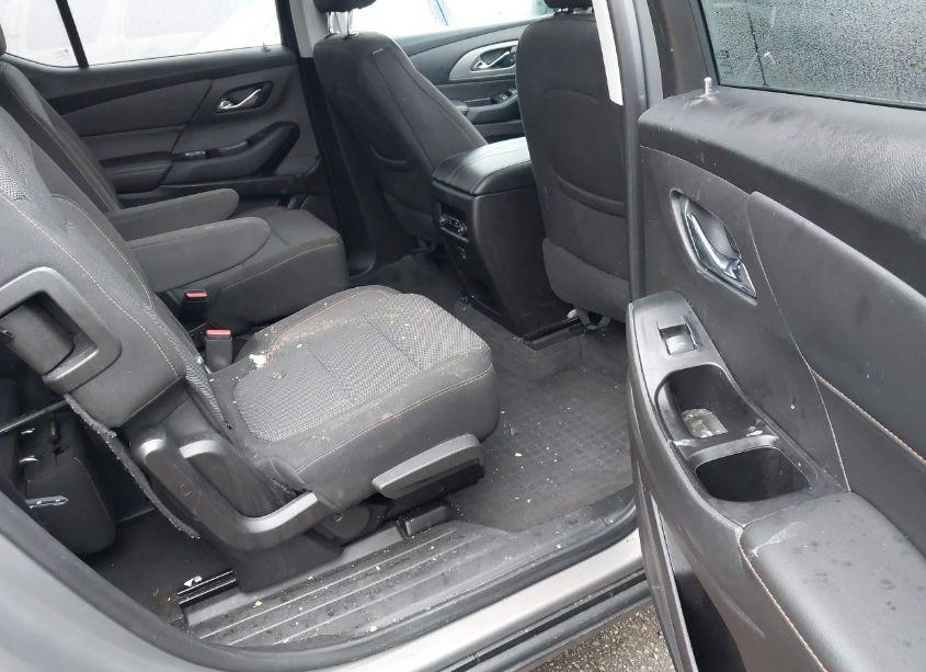 Photo 8 of 2019 Chevrolet Traverse 1LT (VIN 1GNEVGKW6KJ186648)