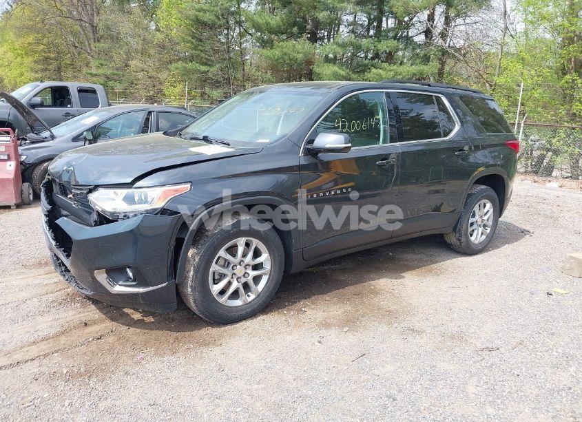 Photo 2 of 2019 Chevrolet Traverse 1LT (VIN 1GNEVGKW6KJ292498)