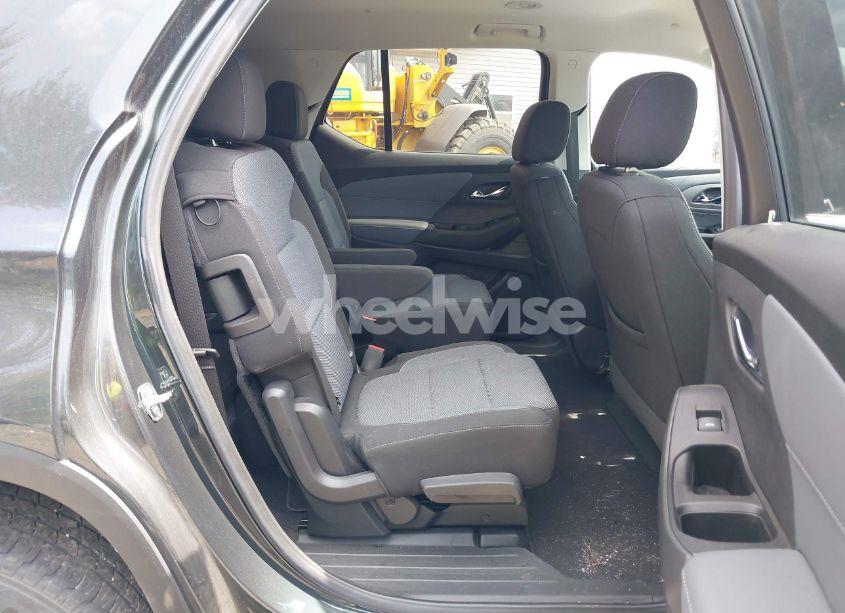 Photo 8 of 2019 Chevrolet Traverse 1LT (VIN 1GNEVGKW6KJ292498)