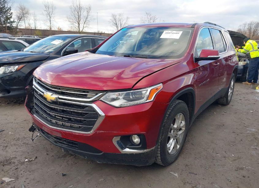 Photo 2 of 2019 Chevrolet Traverse 1LT (VIN 1GNEVGKW6KJ319103)
