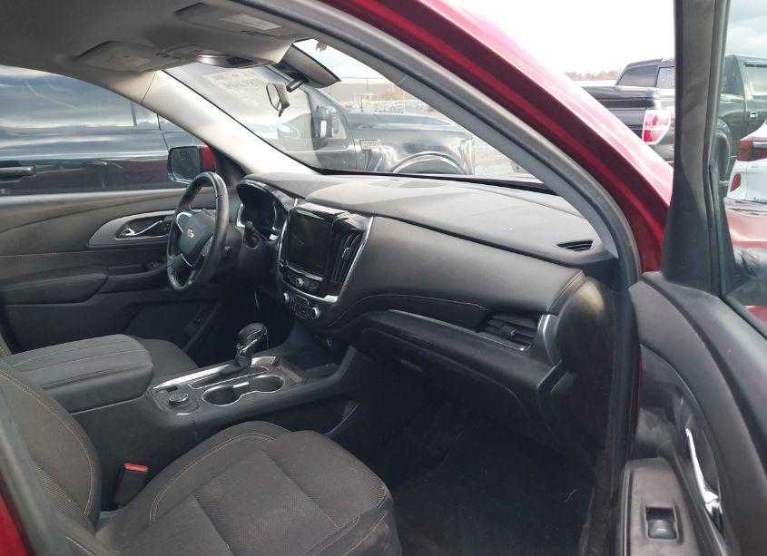 Photo 5 of 2019 Chevrolet Traverse 1LT (VIN 1GNEVGKW6KJ319103)