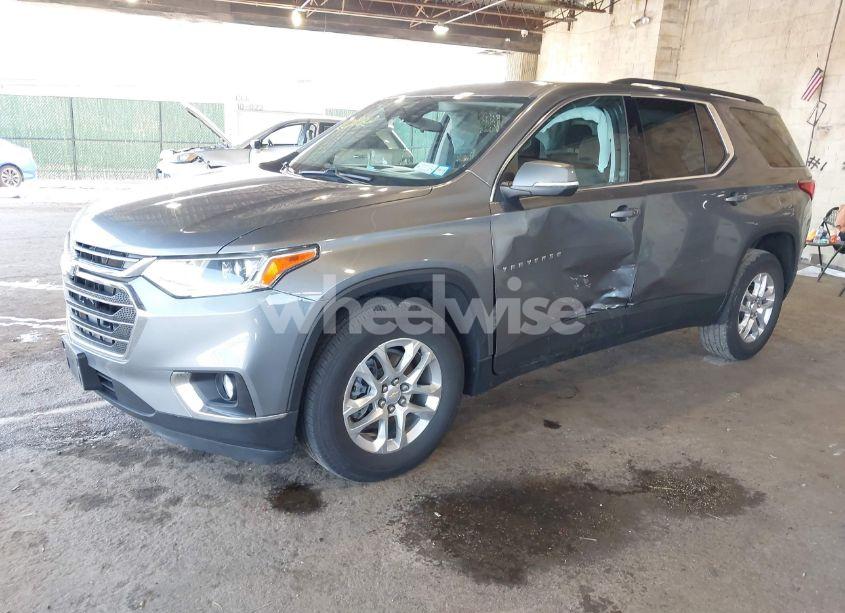 Photo 2 of 2021 Chevrolet Traverse AWD LT CLOTH (VIN 1GNEVGKW6MJ239805)
