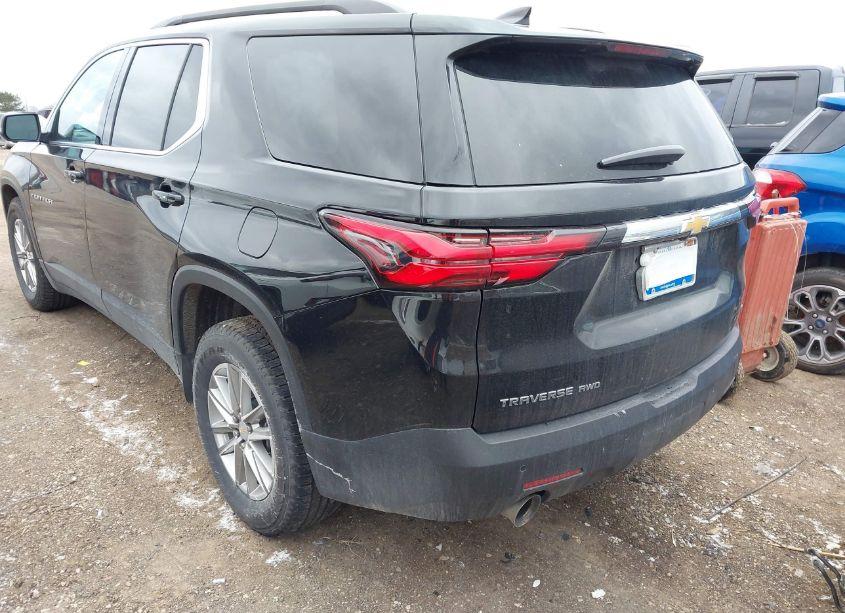 Photo 3 of 2022 Chevrolet Traverse LT (VIN 1GNEVGKW6NJ151659)