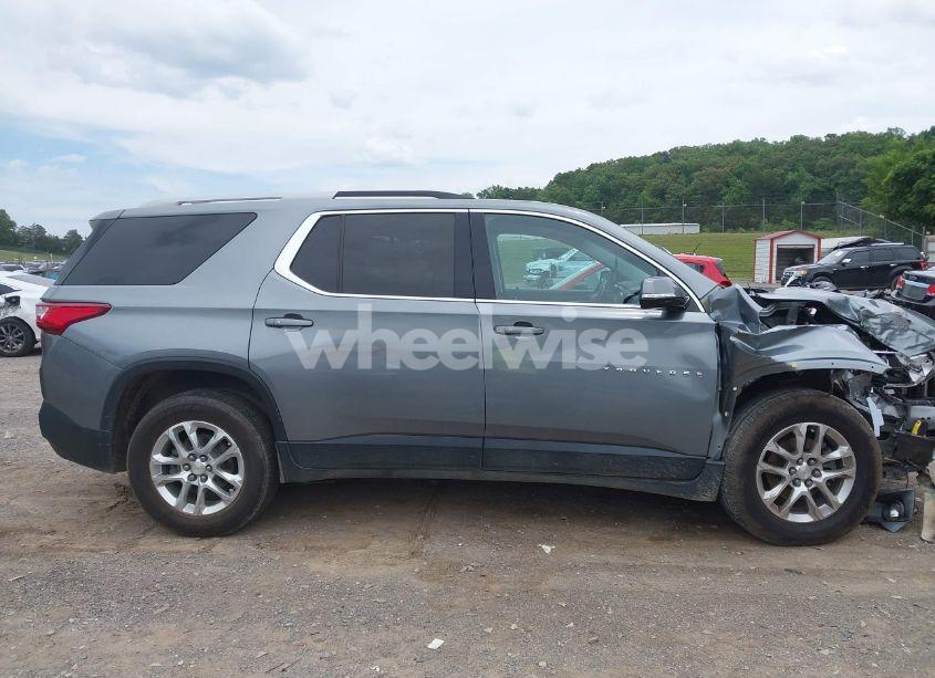 Photo 13 of 2018 Chevrolet Traverse 1LT (VIN 1GNEVGKW7JJ108930)