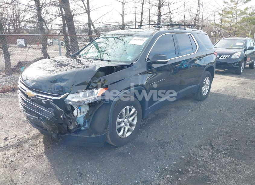 Photo 2 of 2018 Chevrolet Traverse 1LT (VIN 1GNEVGKW7JJ194529)
