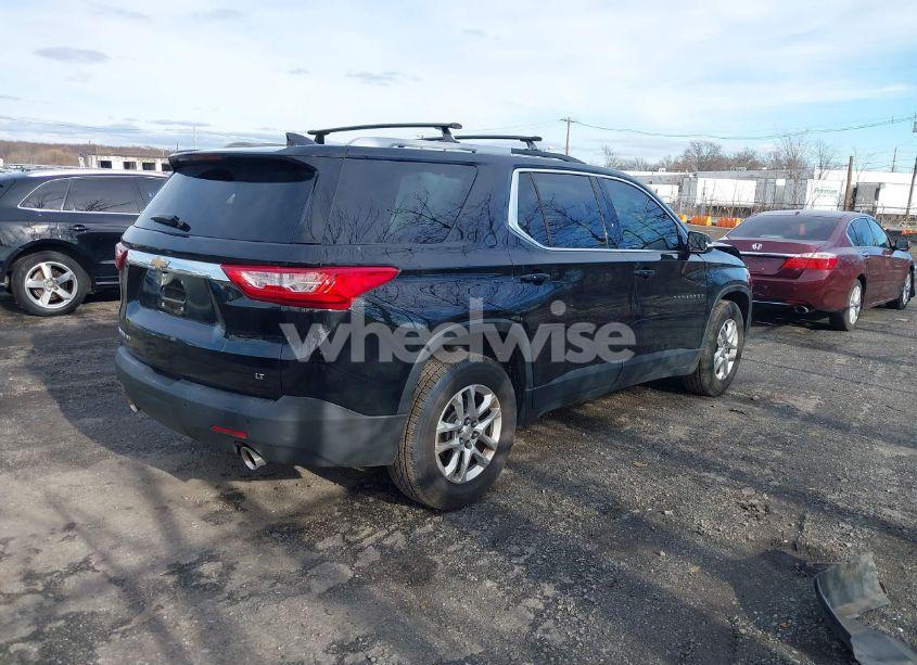 Photo 4 of 2018 Chevrolet Traverse 1LT (VIN 1GNEVGKW7JJ194529)