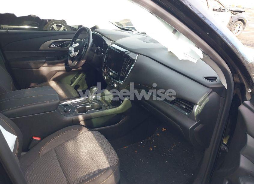 Photo 5 of 2018 Chevrolet Traverse 1LT (VIN 1GNEVGKW7JJ194529)