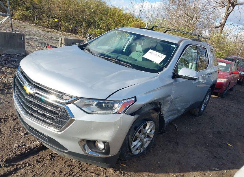 Photo 2 of 2018 Chevrolet Traverse 1LT (VIN 1GNEVGKW7JJ203164)