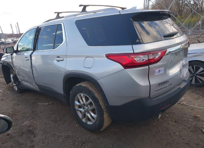 Photo 3 of 2018 Chevrolet Traverse 1LT (VIN 1GNEVGKW7JJ203164)