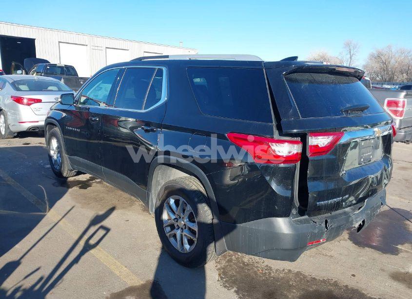 Photo 3 of 2018 Chevrolet Traverse 1LT (VIN 1GNEVGKW7JJ278589)