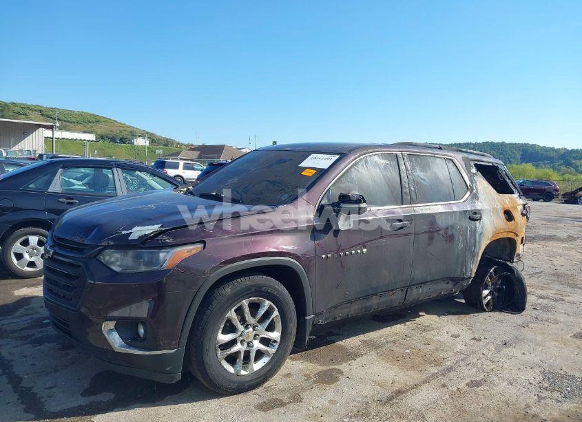 Photo 2 of 2019 Chevrolet Traverse 1LT (VIN 1GNEVGKW7KJ231497)