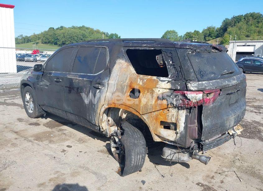 Photo 3 of 2019 Chevrolet Traverse 1LT (VIN 1GNEVGKW7KJ231497)