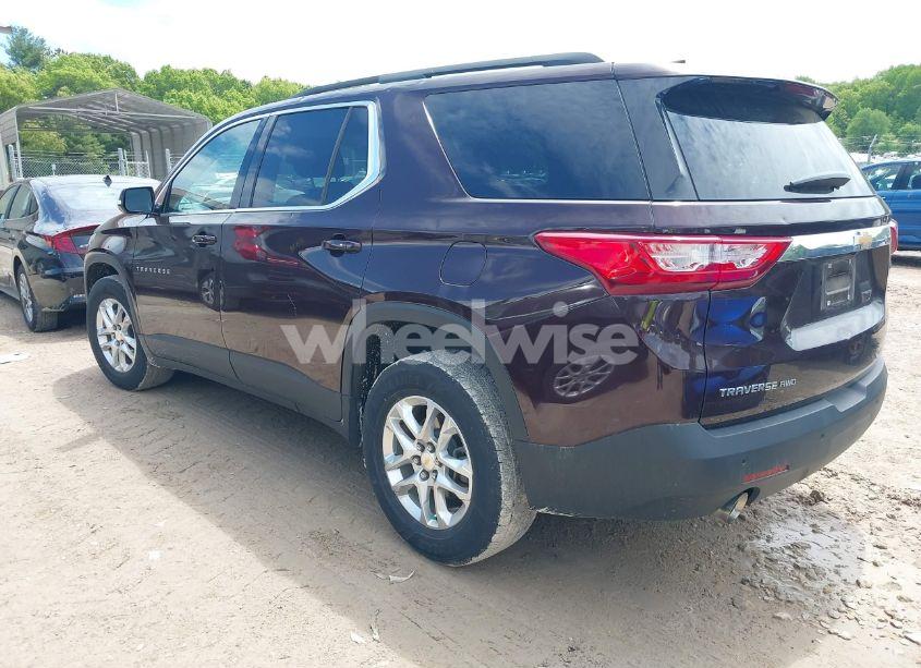 Photo 3 of 2019 Chevrolet Traverse 1LT (VIN 1GNEVGKW7KJ248073)