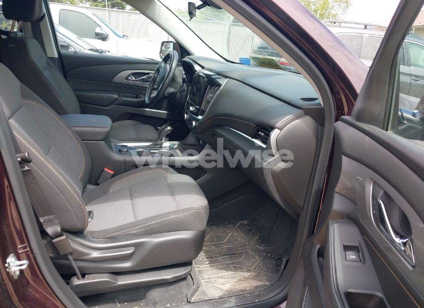 Photo 5 of 2019 Chevrolet Traverse 1LT (VIN 1GNEVGKW7KJ248073)