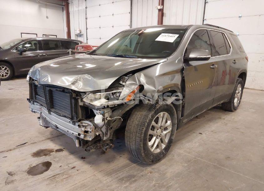 Photo 2 of 2019 Chevrolet Traverse 1LT (VIN 1GNEVGKW7KJ263267)