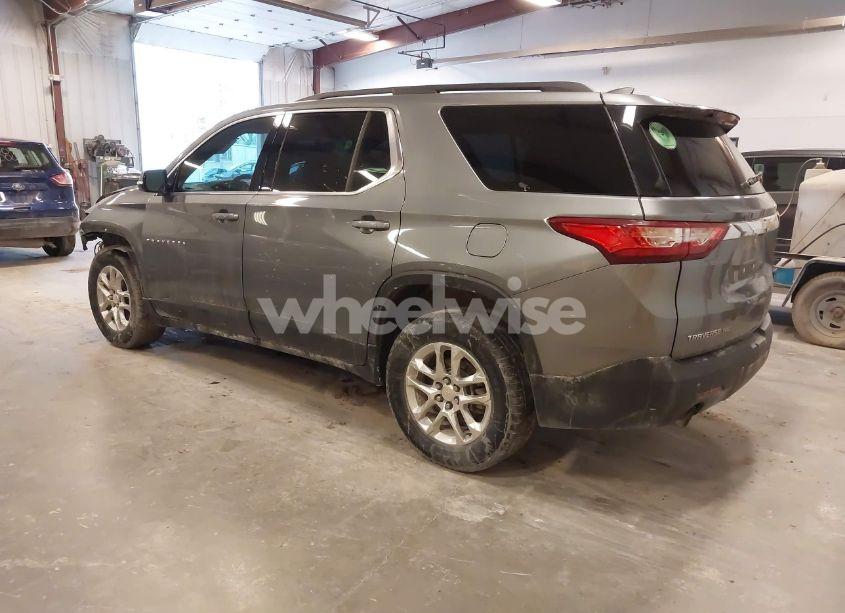 Photo 3 of 2019 Chevrolet Traverse 1LT (VIN 1GNEVGKW7KJ263267)