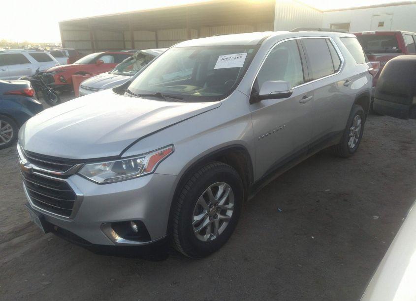 Photo 2 of 2019 Chevrolet Traverse 1LT (VIN 1GNEVGKW7KJ283132)