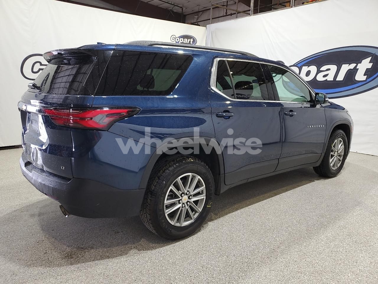 Photo 3 of 2023 CHEVROLET TRAVERSE LT (VIN 1GNEVGKW7PJ164651)