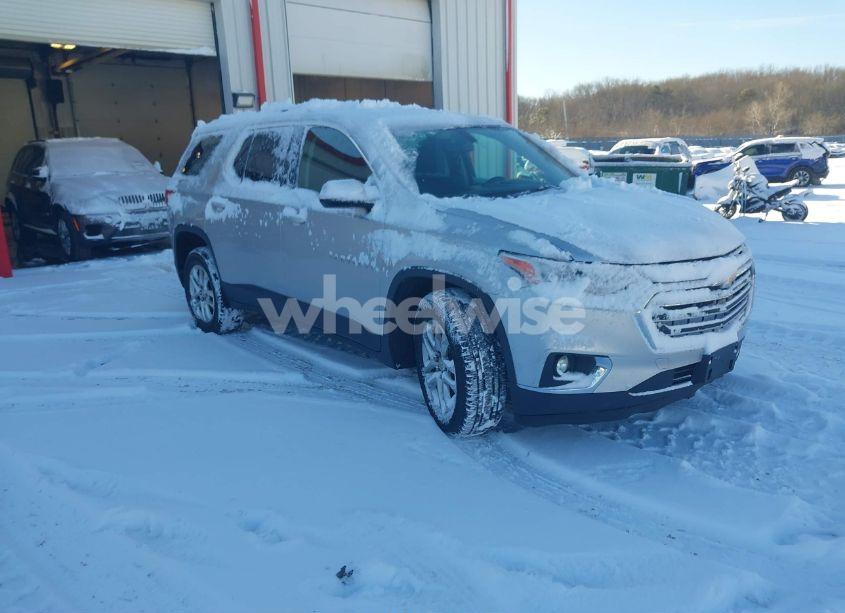 2018 Chevrolet Traverse 1LT (VIN 1GNEVGKW8JJ110038) main photo