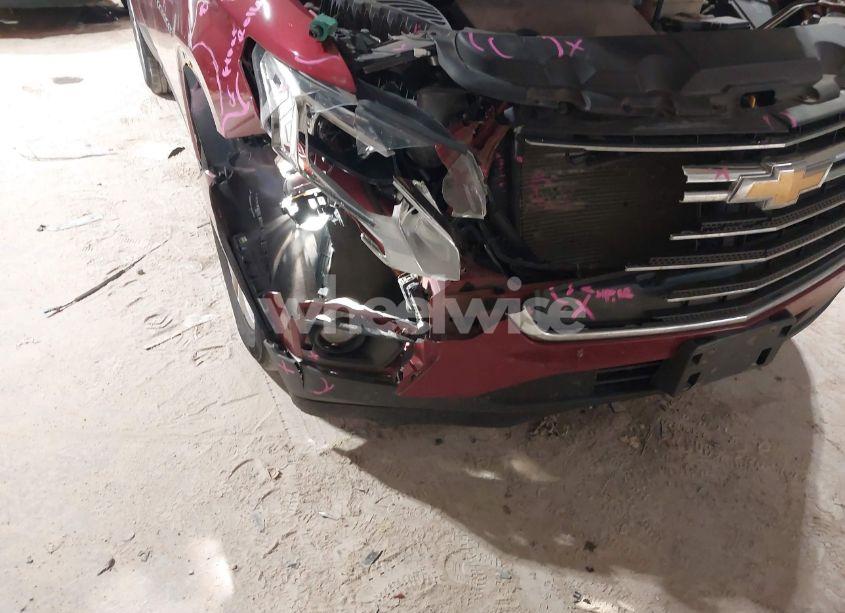 Photo 6 of 2018 Chevrolet Traverse 1LT (VIN 1GNEVGKW8JJ130953)