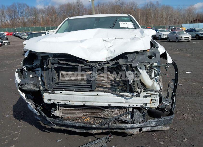 Photo 6 of 2018 Chevrolet Traverse 1LT (VIN 1GNEVGKW8JJ280061)