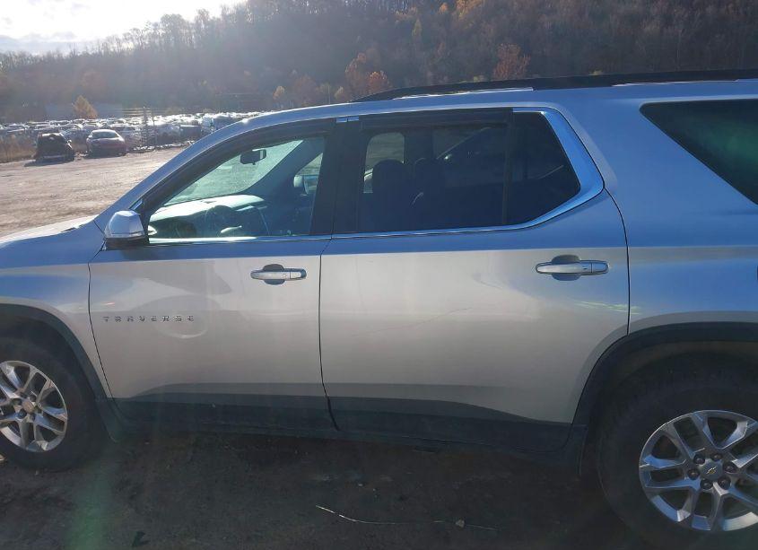 Photo 15 of 2019 Chevrolet Traverse 1LT (VIN 1GNEVGKW8KJ147026)