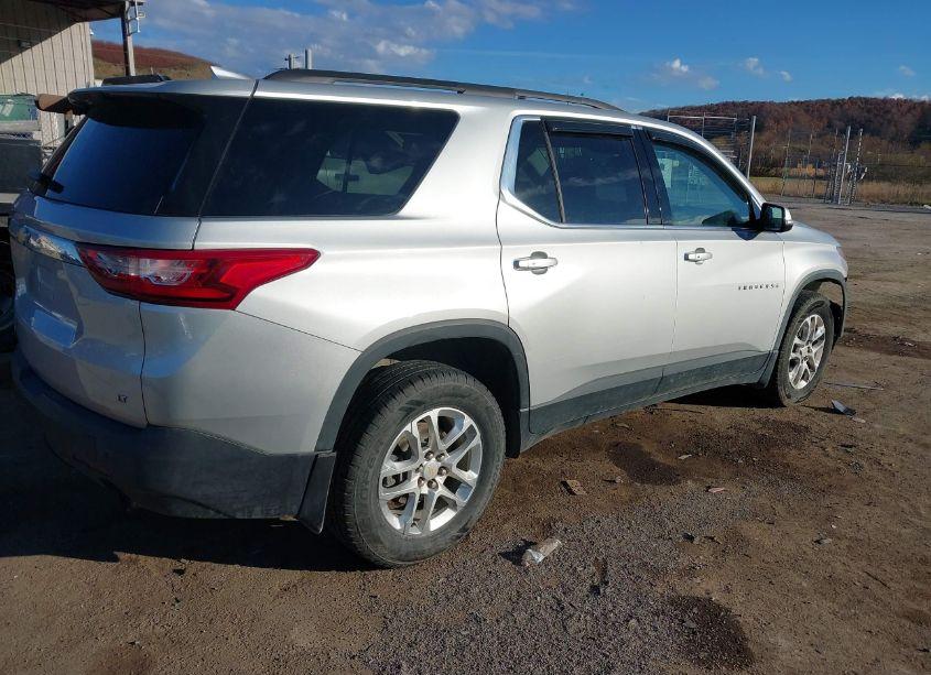Photo 4 of 2019 Chevrolet Traverse 1LT (VIN 1GNEVGKW8KJ147026)