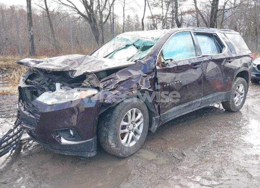 Photo 2 of 2019 Chevrolet Traverse 1LT (VIN 1GNEVGKW8KJ154770)