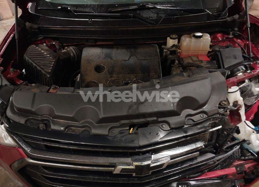 Photo 10 of 2019 Chevrolet Traverse 1LT (VIN 1GNEVGKW8KJ155191)