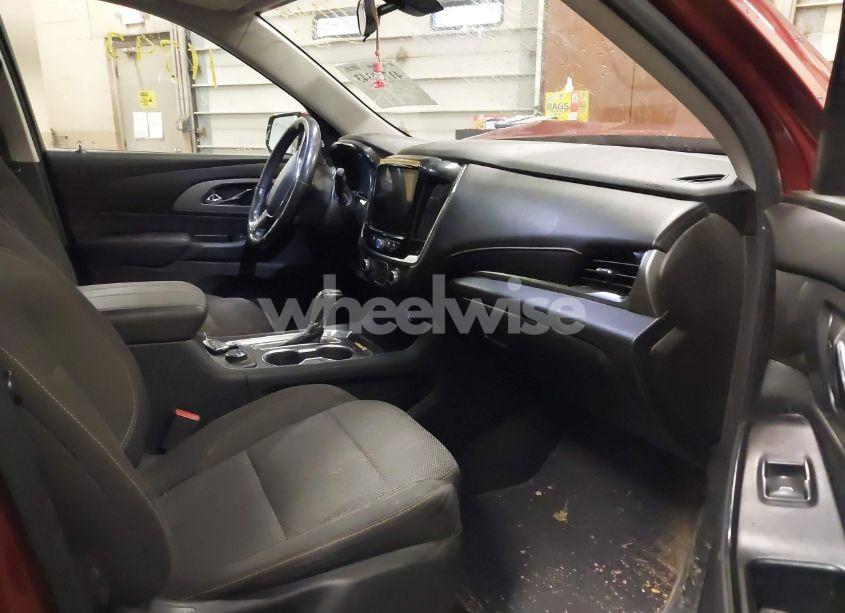 Photo 5 of 2019 Chevrolet Traverse 1LT (VIN 1GNEVGKW8KJ155191)