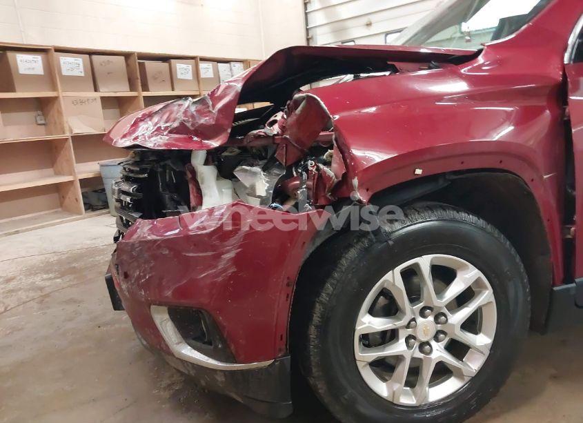 Photo 6 of 2019 Chevrolet Traverse 1LT (VIN 1GNEVGKW8KJ155191)