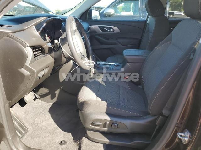 Photo 7 of 2020 CHEVROLET TRAVERSE LT (VIN 1GNEVGKW8LJ266681)