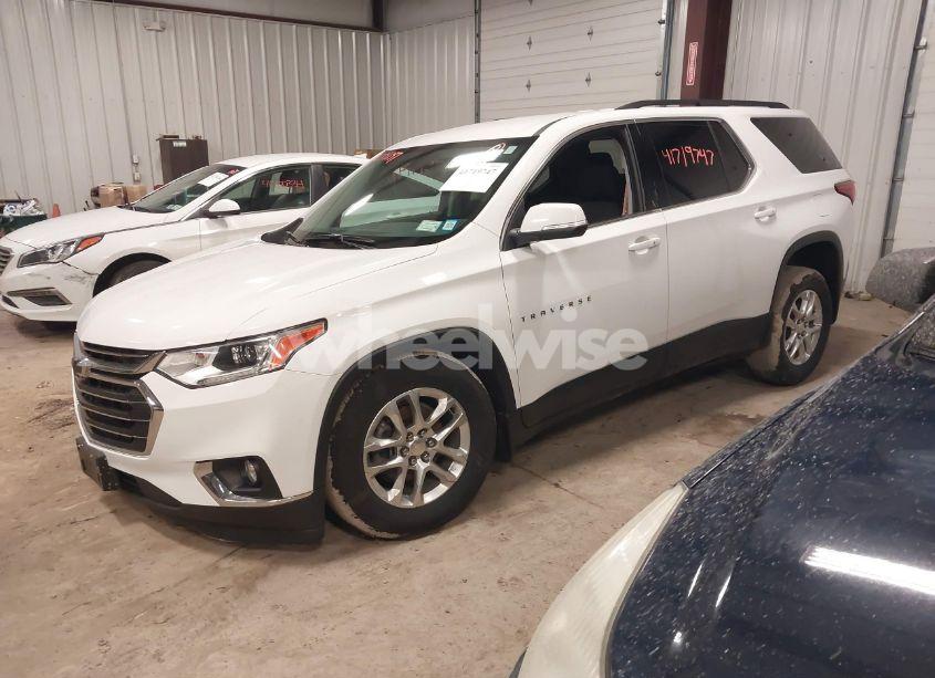 Photo 2 of 2021 Chevrolet Traverse AWD LT CLOTH (VIN 1GNEVGKW8MJ189876)