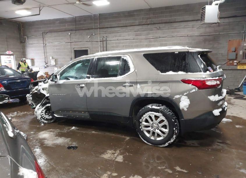 Photo 15 of 2018 Chevrolet Traverse 1LT (VIN 1GNEVGKW9JJ115491)