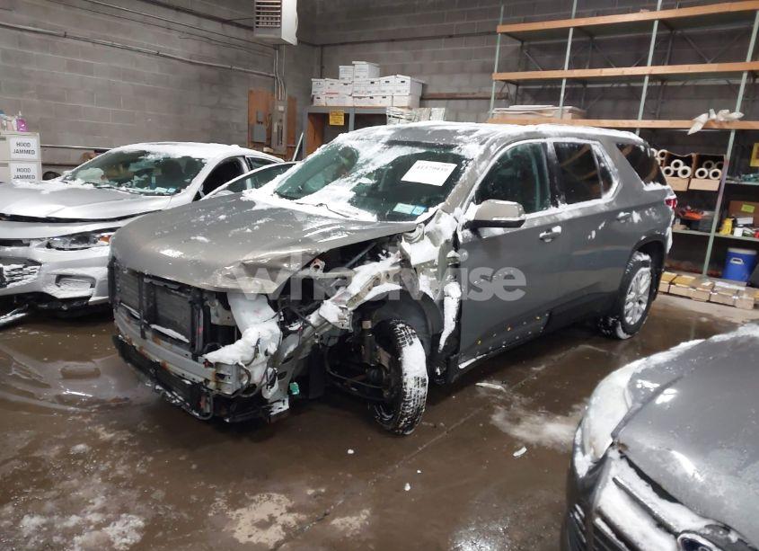 Photo 2 of 2018 Chevrolet Traverse 1LT (VIN 1GNEVGKW9JJ115491)
