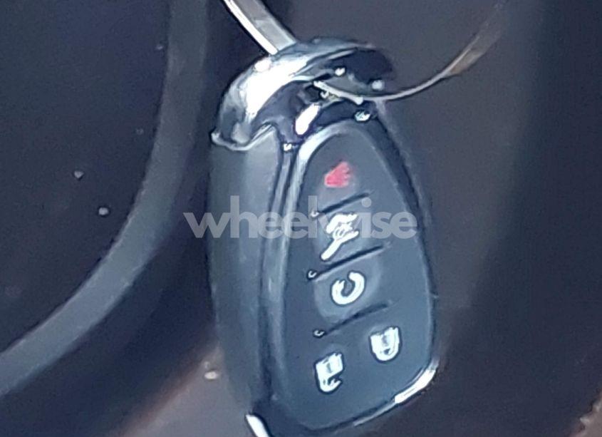 Photo 11 of 2019 Chevrolet Traverse 1LT (VIN 1GNEVGKW9KJ303042)