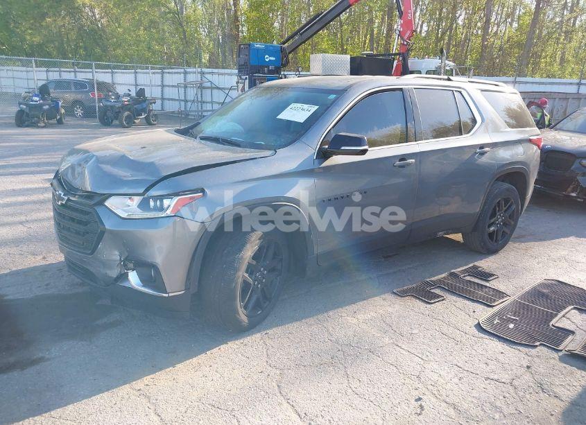 Photo 2 of 2019 Chevrolet Traverse 1LT (VIN 1GNEVGKW9KJ303042)