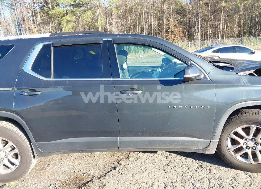 Photo 13 of 2018 Chevrolet Traverse 1LT (VIN 1GNEVGKWXJJ114866)