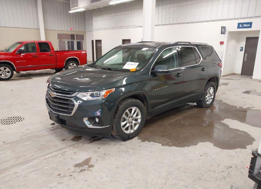 Photo 2 of 2018 Chevrolet Traverse 1LT (VIN 1GNEVGKWXJJ118920)